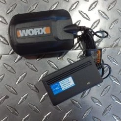 WORX WG251 Hedge Trimmer 20" 18V Battery Operated Lithium Ion -Handheld Power Equipment Sales 20191012 132939