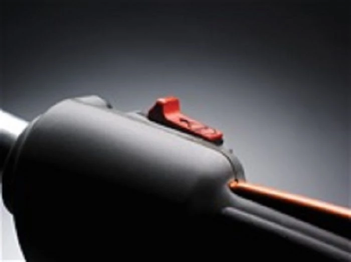 Husqvarna 128CD String Trimmer Curved Shaft 28cc w/ Extra Oil & Trimmer Line Closeout 2 Husqvarna 128CD String Trimmer Curved Shaft 28cc w/ Extra Oil & Trimmer Line Closeout - Image 2