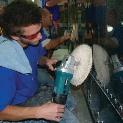 Makita 9227C - 7" Polisher - Delivers 600-3,000 RPM -Handheld Power Equipment Sales 5 36