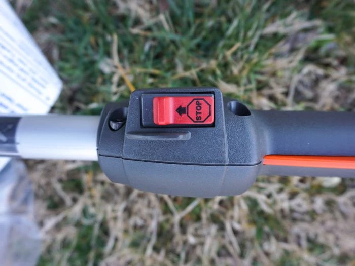 Husqvarna 522L Gas Engine 22.5cc Straight String Trimmer 10 Husqvarna 522L Gas Engine 22.5cc Straight String Trimmer - Image 10